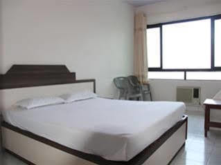 Hotel Madhuban Mahābaleshwar Buitenkant foto