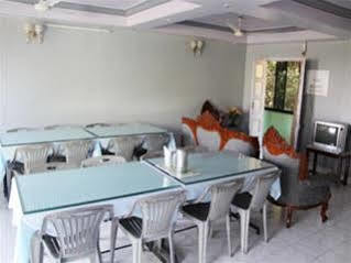 Hotel Madhuban Mahābaleshwar Buitenkant foto